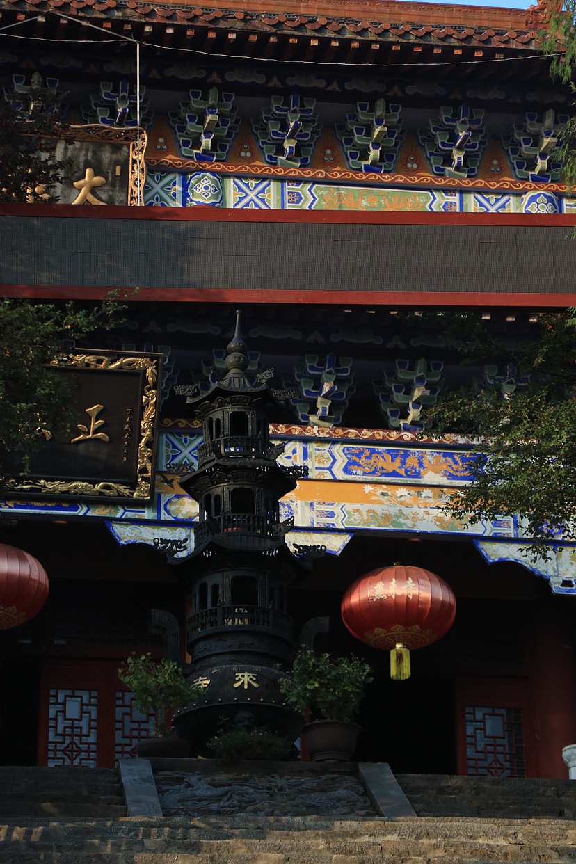 秋色寺庙—燕来寺