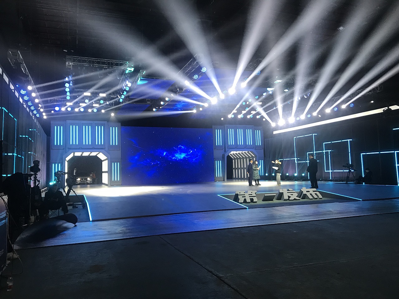 抖音购车节（图ZMjM1NzAzNjA4） - 展陈设计 - 站酷设计师大帅Ds原创素材 - 站酷ZCOOL