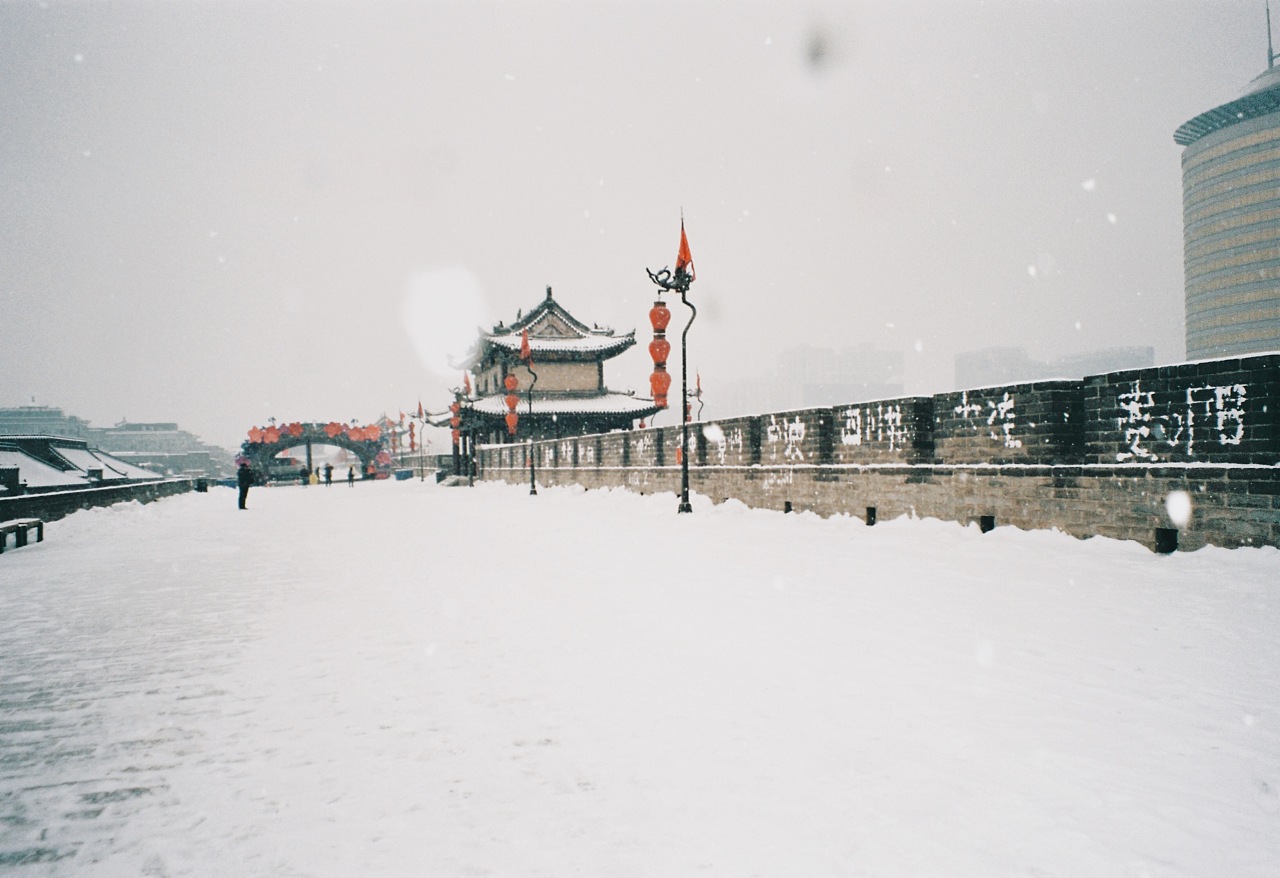 西安城墙雪景图片素材_免费下载_jpg图片格式_VRF高清图片500841313_摄图网