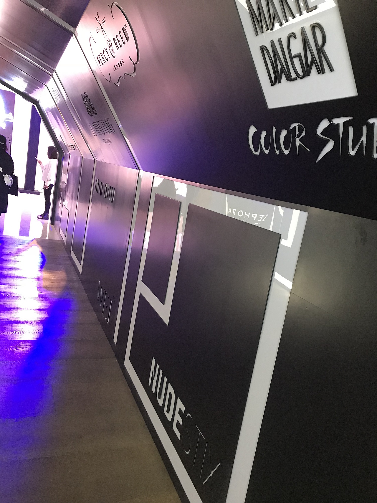 美力“镜”现， SEPHORA秋冬媒体预览（图ZOTcwNzgzMDQ=） - 其他三维 - 站酷设计师Leo_wu原创素材 - 站酷ZCOOL