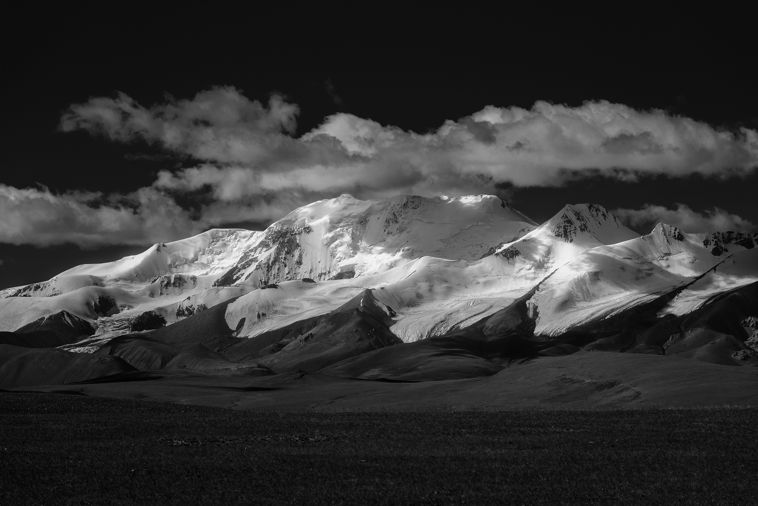 送你紅玫瑰的個(gè)人主頁（封面預(yù)覽） - 主頁封面設(shè)置 - 站酷設(shè)計(jì)師送你紅玫瑰原創(chuàng)素材 - 站酷ZCOOL