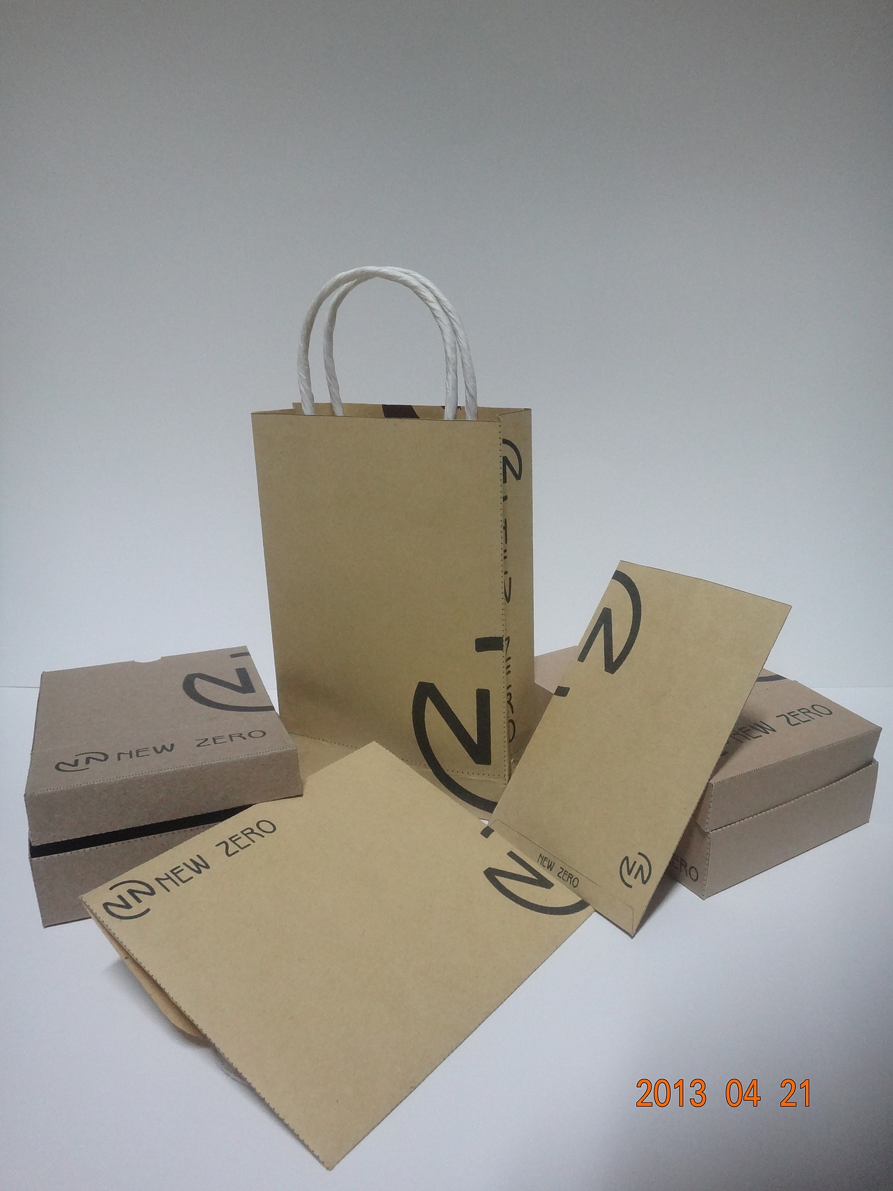 new zero服装包装设计