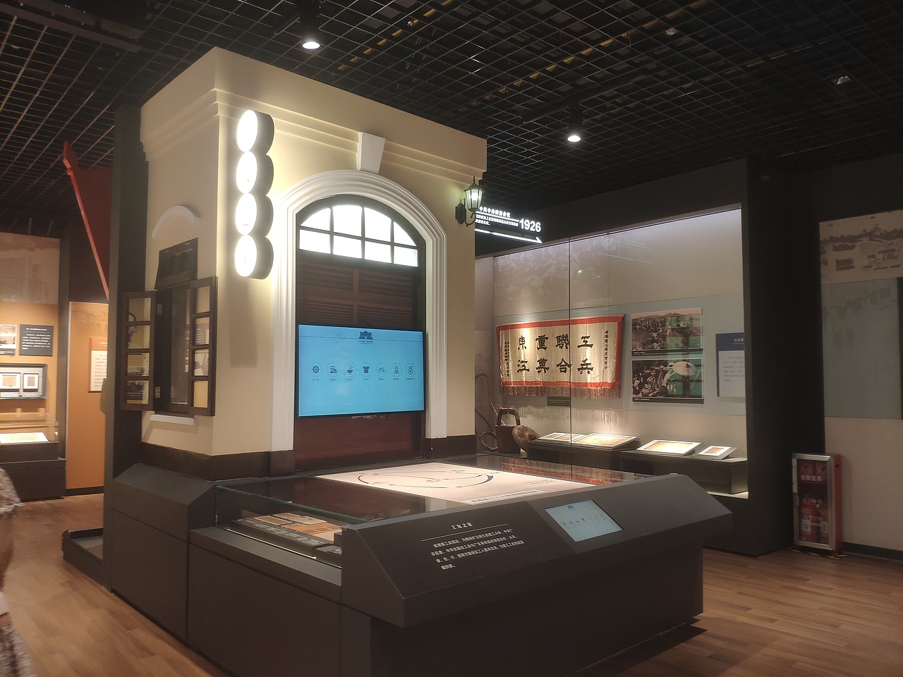 广州-中华全国总工会旧址（图ZMjk1ODkxMzc2） - 展陈设计 - 站酷设计师大湾区五花肉原创素材 - 站酷ZCOOL