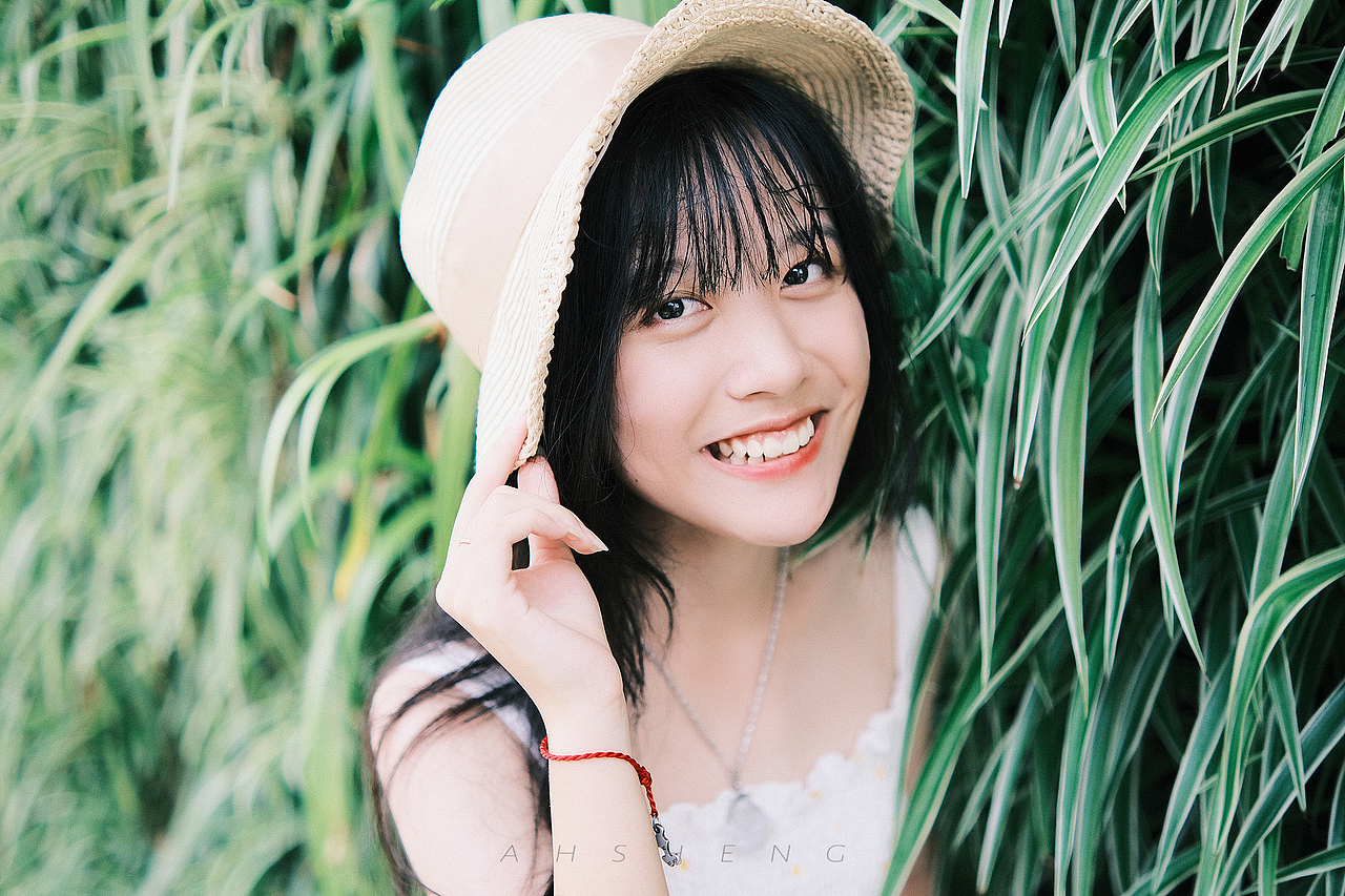 你一个不经意,在我这里就是整个夏天