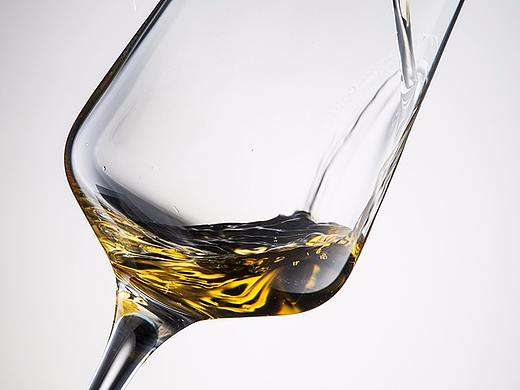 酒類拍攝（個(gè)人主頁(yè)-ZMzAzNTczMTY=） - 產(chǎn)品攝影 - 站酷設(shè)計(jì)師Hisem原創(chuàng)素材 - 站酷ZCOOL