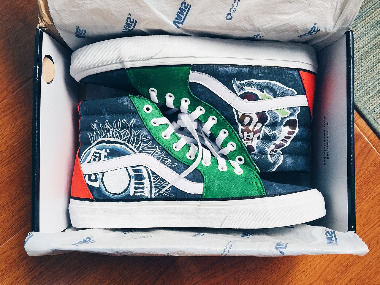 手绘【感冒】系列/VANS SK8-HI DIY（图ZNjE2NjQ0NDQ=） - 新锐潮流插画 - 站酷设计师秋千上的树叶原创素材 - 站酷ZCOOL