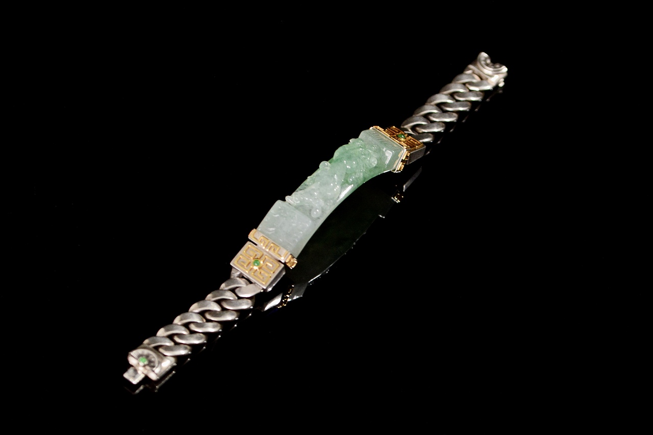 设计作品|翡翠手牌