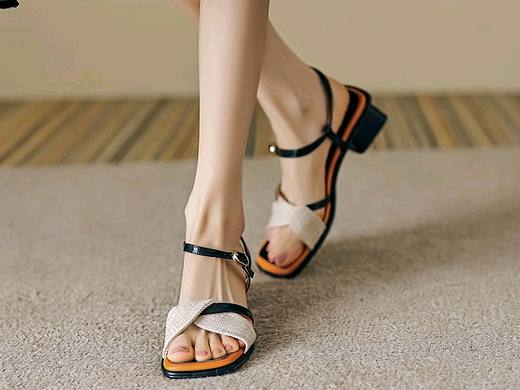 女鞋上脚图拍摄