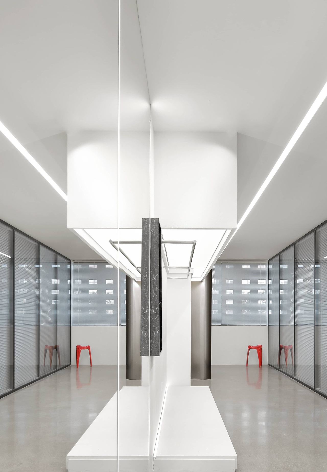 WEI STUFF SPACE|MOOTHAN. DESIGN