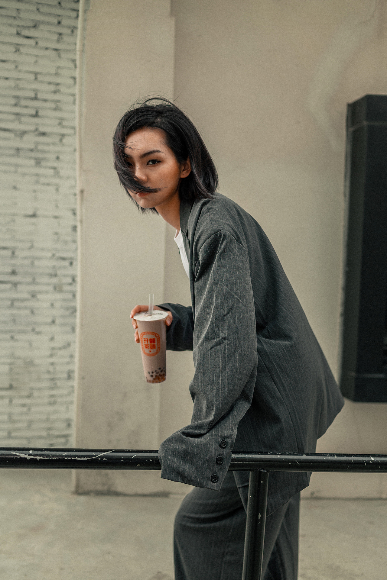 膠片顆粒|孖囍茶飲商業(yè)攝影（圖ZMjE3NzkyMDg0） - 人像攝影 - 站酷設(shè)計(jì)師IWAMI原創(chuàng)素材 - 站酷ZCOOL