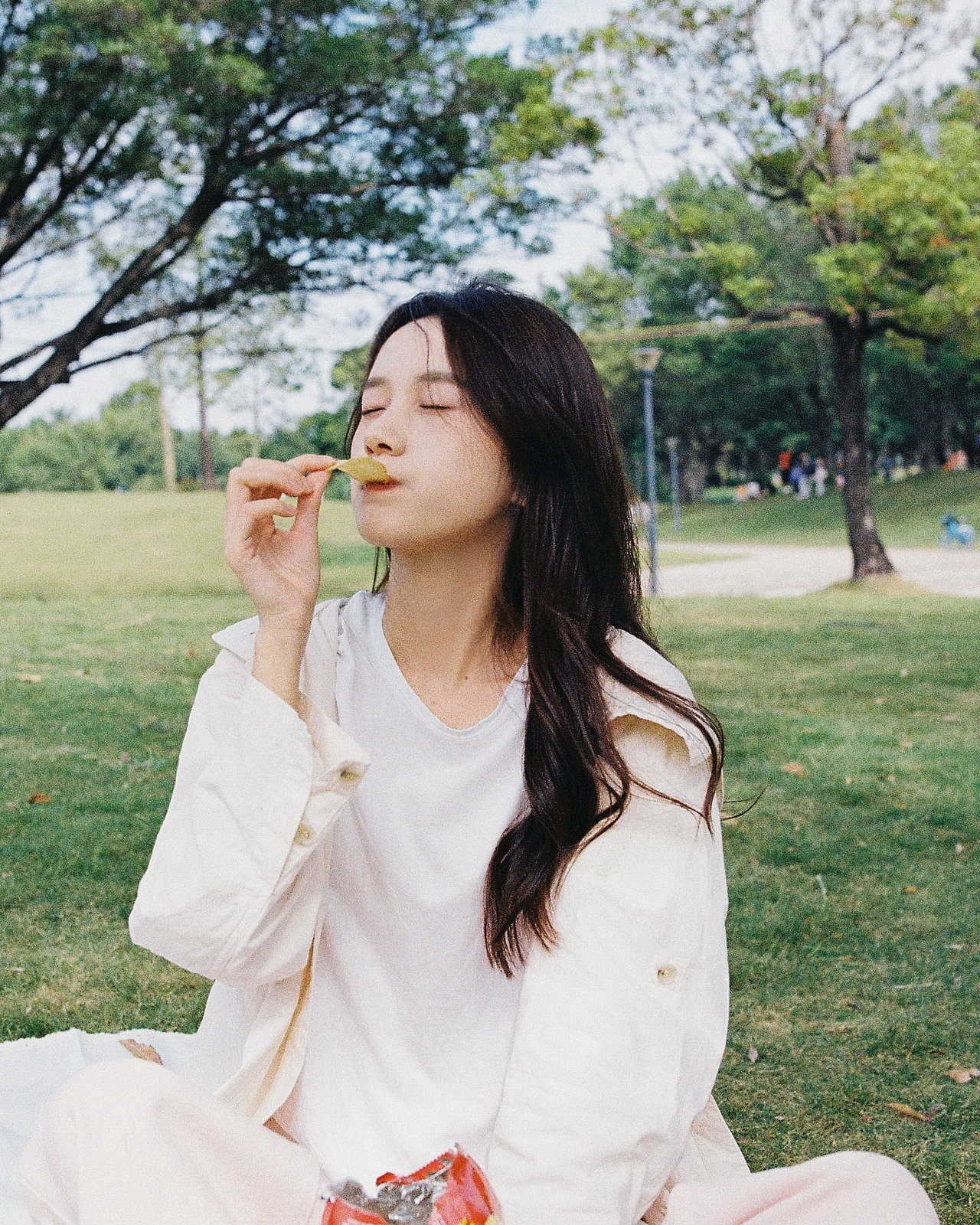 熠熠生辉（图ZMjQwNjE5MzU2） - 人像摄影 - 站酷设计师何依穗原创素材 - 站酷ZCOOL