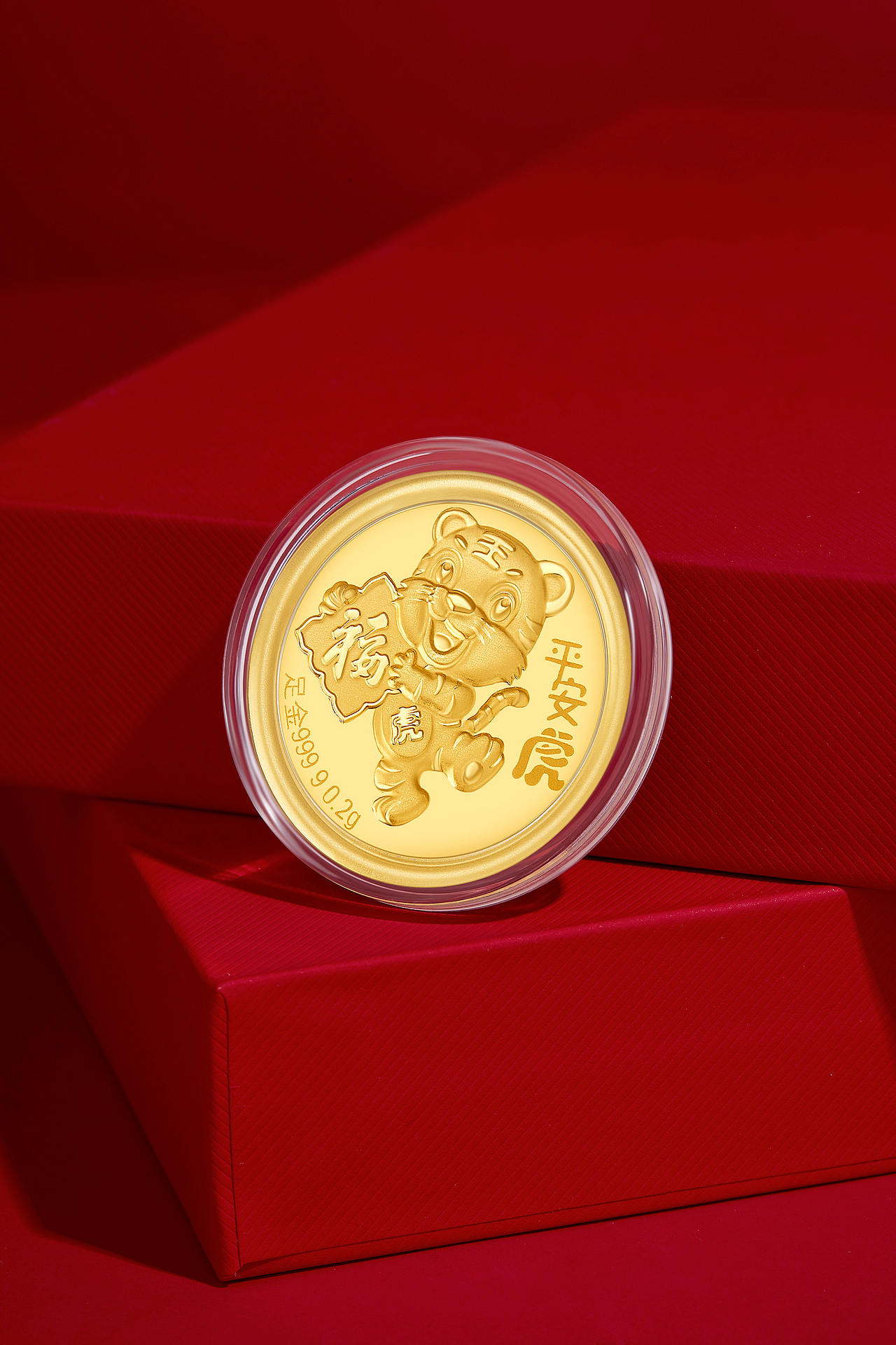 金币、红包礼盒产品场景拍摄（图ZMjkxMDk1MDc2） - 产品摄影 - 站酷设计师灵光域原创素材 - 站酷ZCOOL