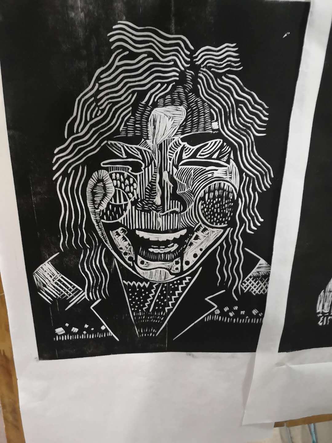 《自画像版画创作—长头发啦》