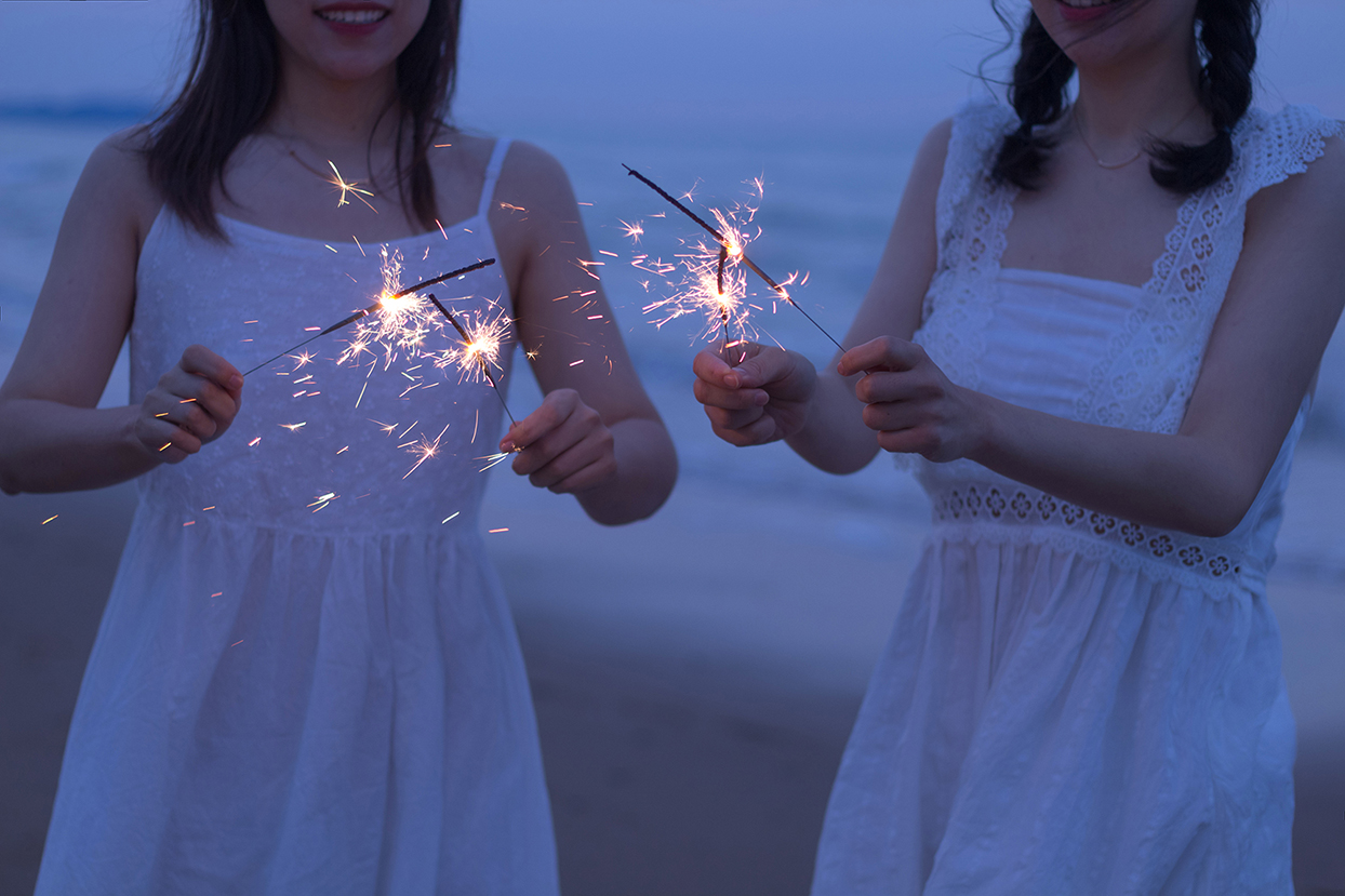 張小鬼photo的個(gè)人主頁(yè)（封面預(yù)覽） - 主頁(yè)封面設(shè)置 - 站酷設(shè)計(jì)師張小鬼photo原創(chuàng)素材 - 站酷ZCOOL