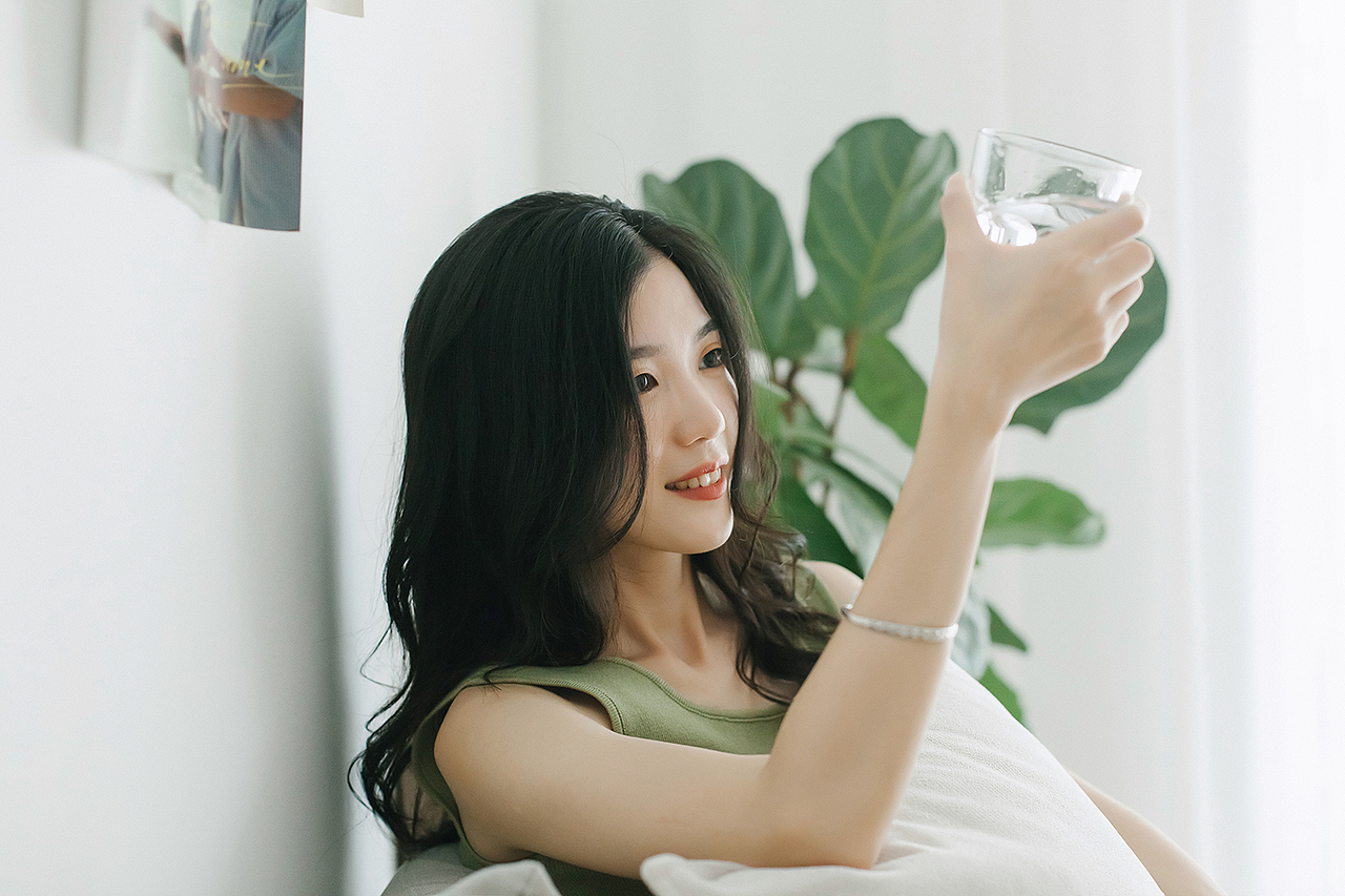 2020的第一组自然风居家写真（献给自己，记录青春）（图ZMjI3MzgwMTIw） - 人像摄影 - 站酷设计师瑾子jin原创素材 - 站酷ZCOOL