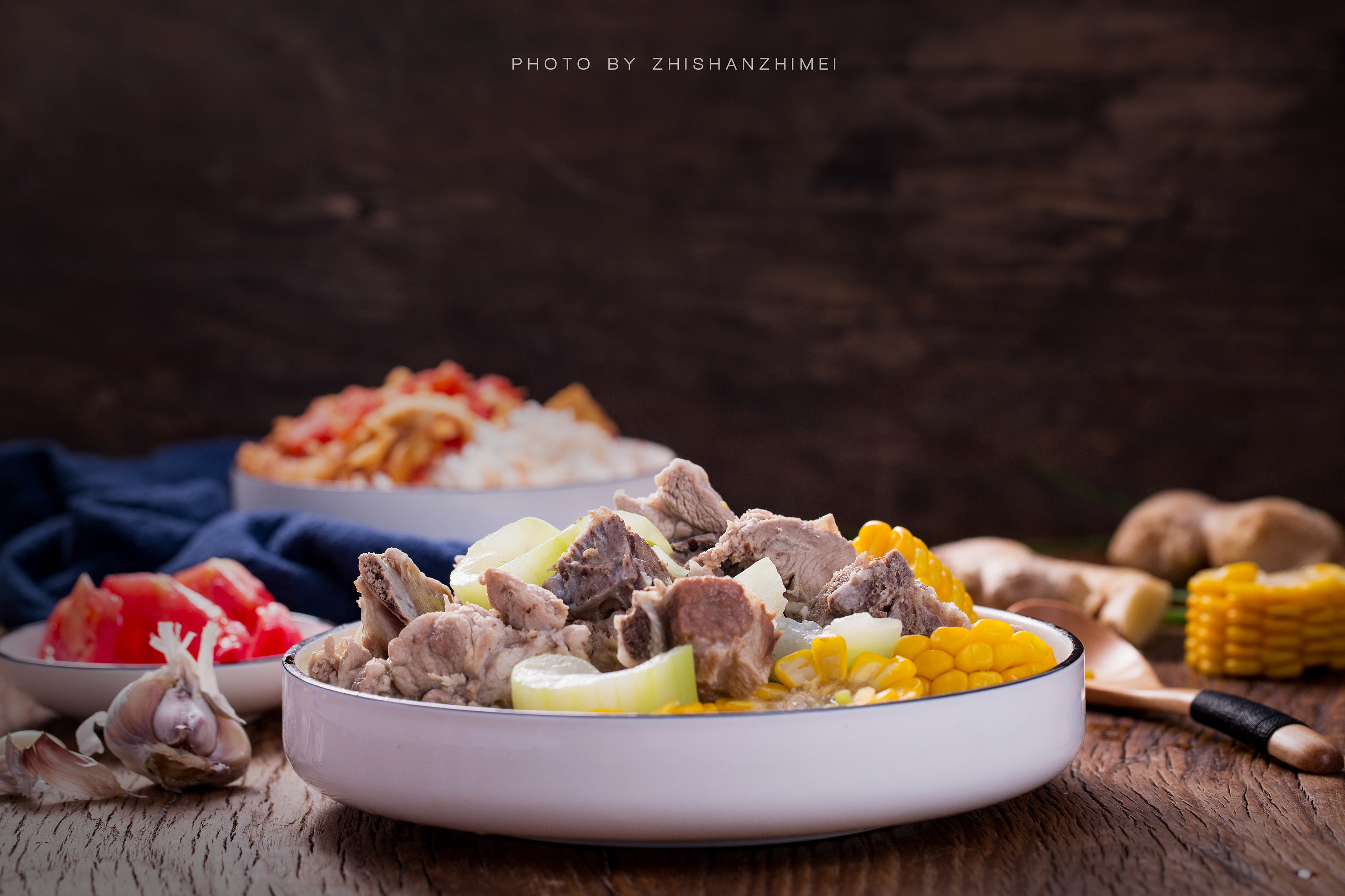 美食摄影,自制玉米排骨汤