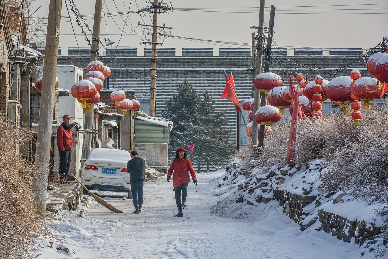 雪后的大同古城街巷