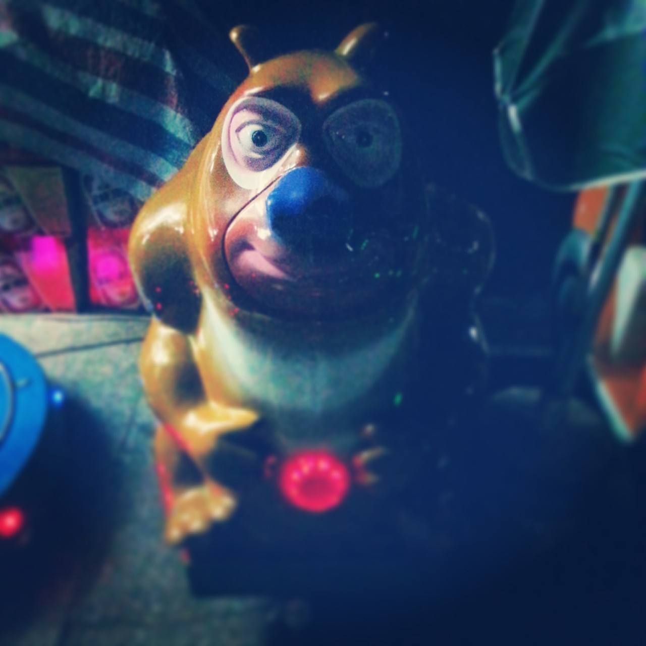 10.oct.toy&?(3atoys)