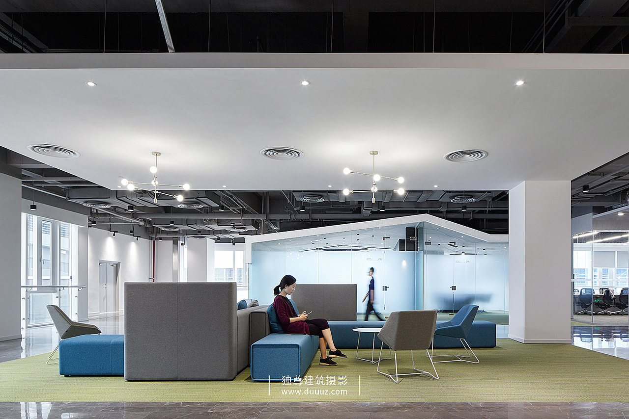 独尊建筑摄影 : 越行,越趣 | 苏州前途汽车办公楼