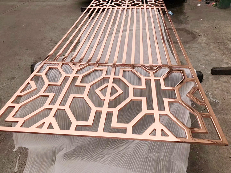 安装方便的玫瑰金铝板雕刻镂空花格屏风