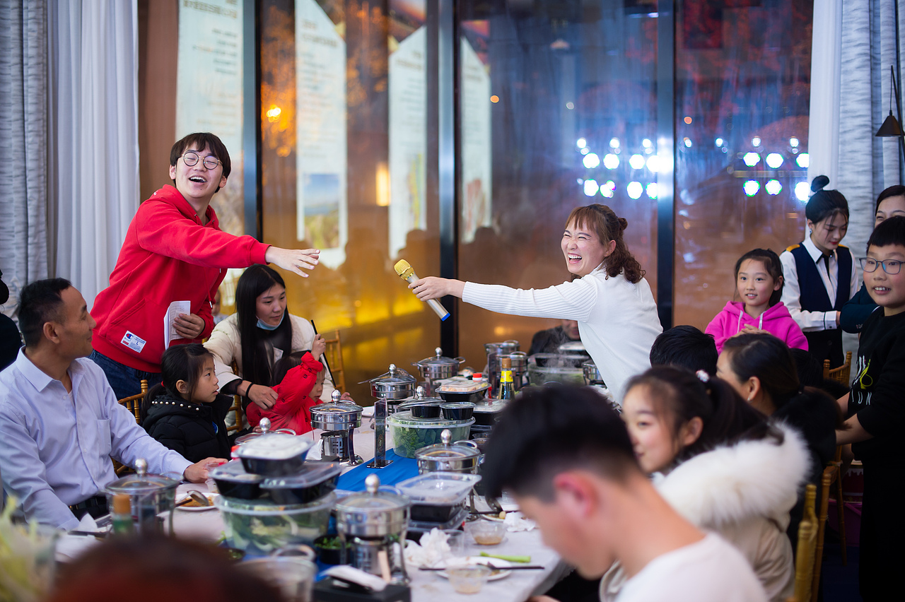 客户答谢暖场火锅宴（融创世樾城）（图ZMTkwNjA5NzA4） - 人文/纪实摄影 - 站酷设计师放狼的小羊原创素材 - 站酷ZCOOL