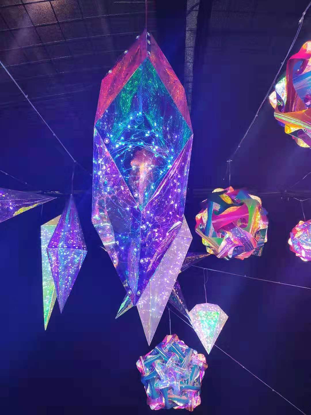 商场中庭圣诞节挂饰 商业室内装饰（图ZMTg1MDcyMTk2） - 家装设计 - 站酷设计师铭星灯光美陈工厂原创素材 - 站酷ZCOOL