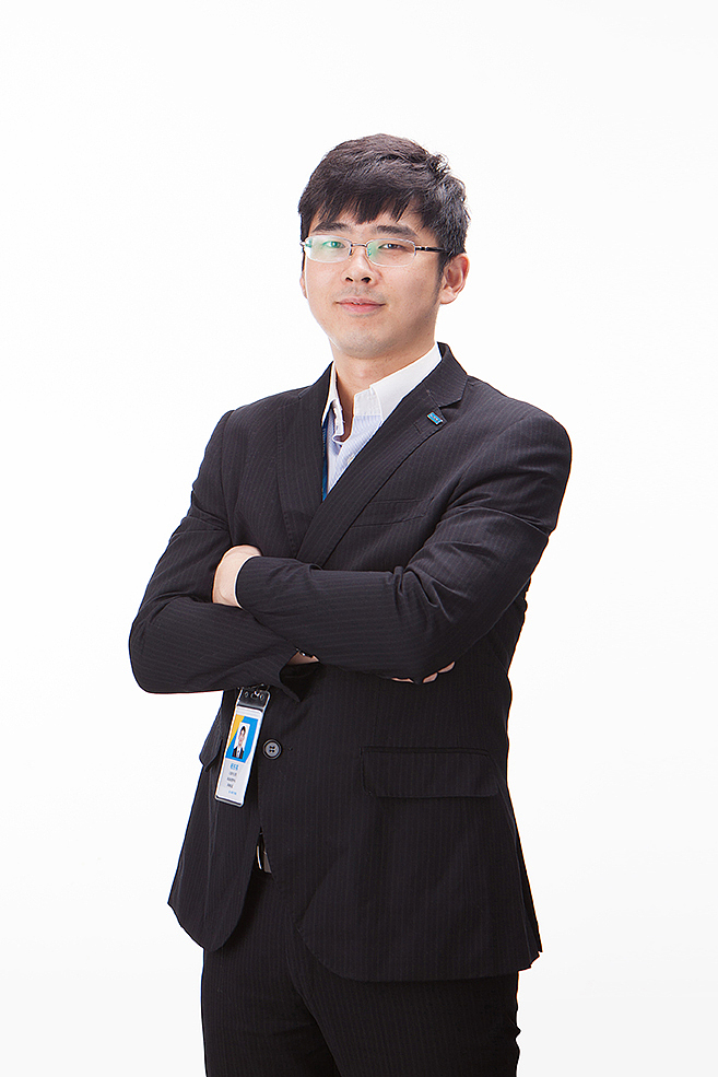 苏宁818领导个人形象照