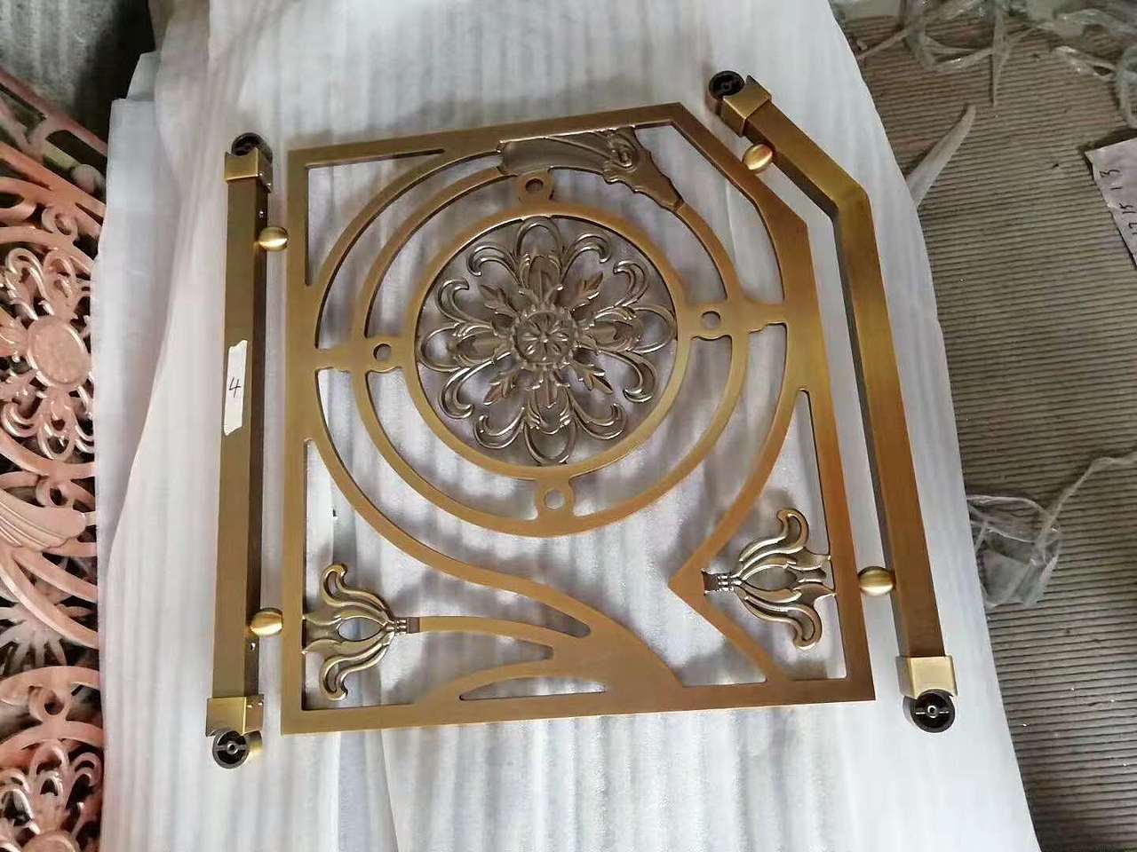 锢雅精雕别墅纯铜雕刻楼梯护栏   仿古铜雕花护栏