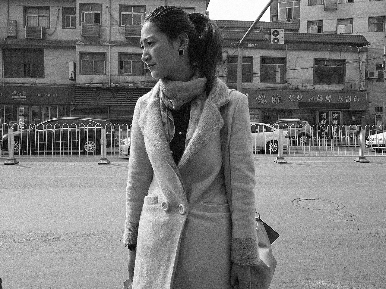 等公交车的女人 三