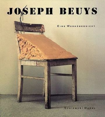 a: 1963年,博伊斯创作了著名的作品 《油脂椅》