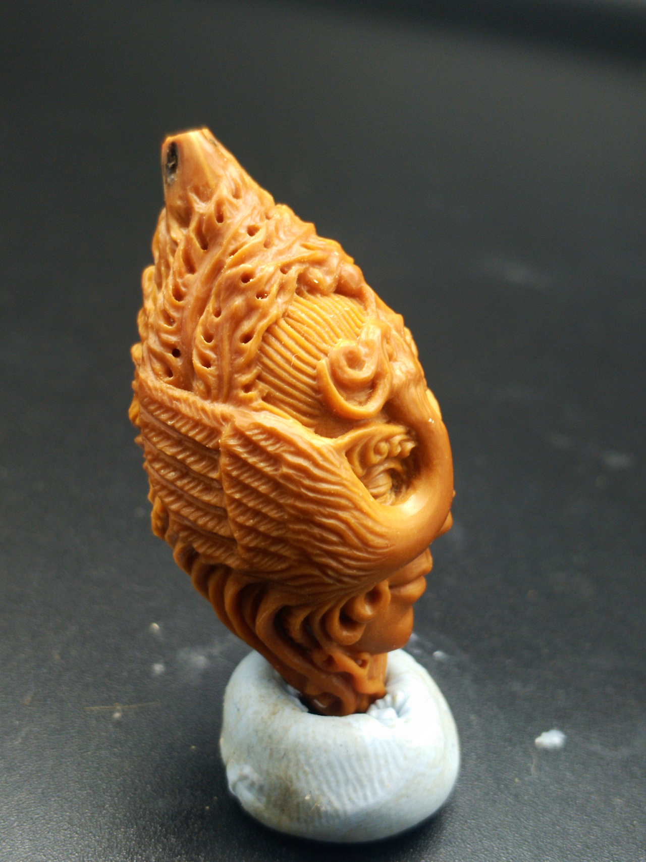 橄榄核雕|纯艺术|雕塑|鳅之乐 - 原创作品 - 站酷 (zcool)