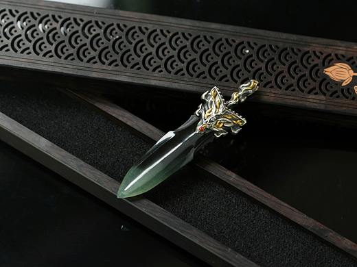 设计师作品|翡翠赤霄剑吊坠