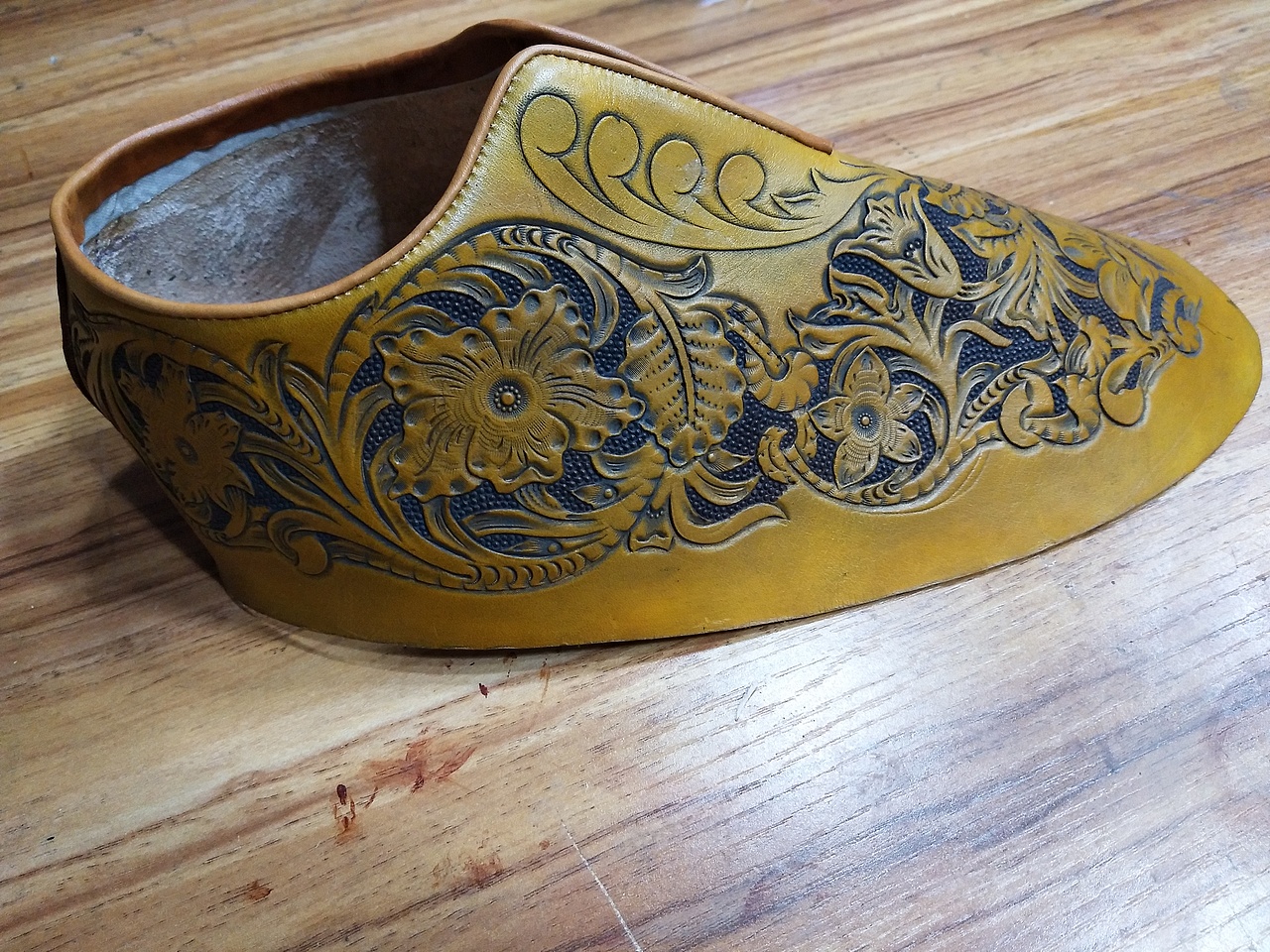 固特异手工鞋制作过程……