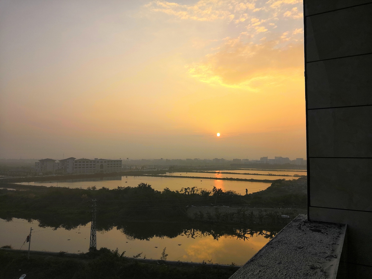 疫情期间 在家为国家做贡献（图ZMjAwNTE3NDMy） - 风光摄影 - 站酷设计师个银两岁星原创素材 - 站酷ZCOOL