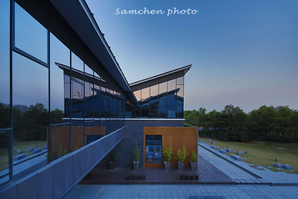 "上海颜值最高"嘉定图书馆