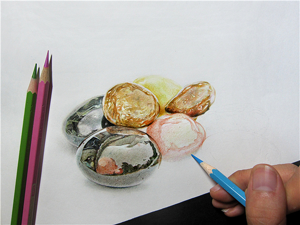 纸上彩铅--《雨花石》上色过程随录（图ZMjIzODczNTY=） - 绘画 - 站酷设计师超超的青葱原创素材 - 站酷ZCOOL