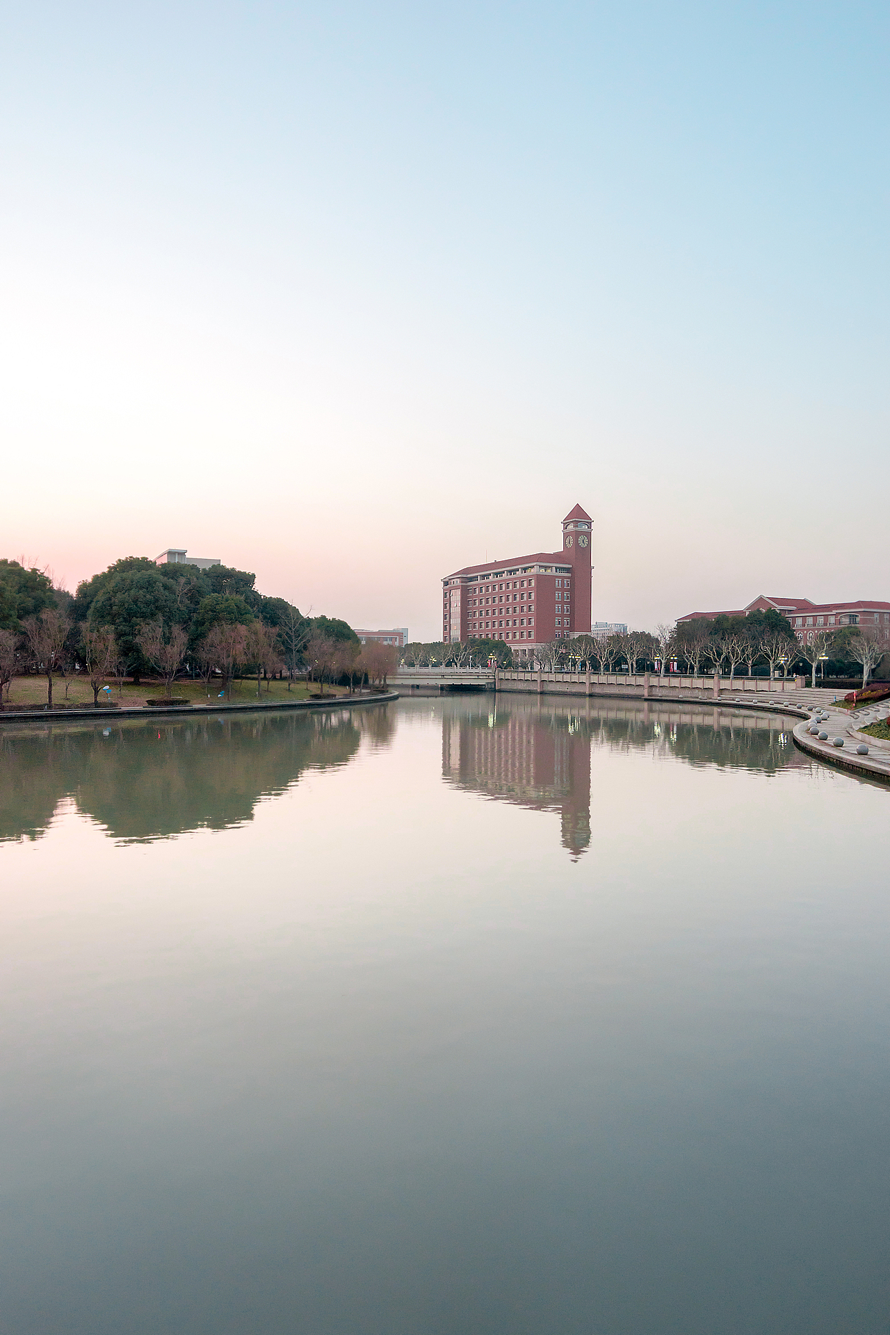 上海交大行政楼摄影