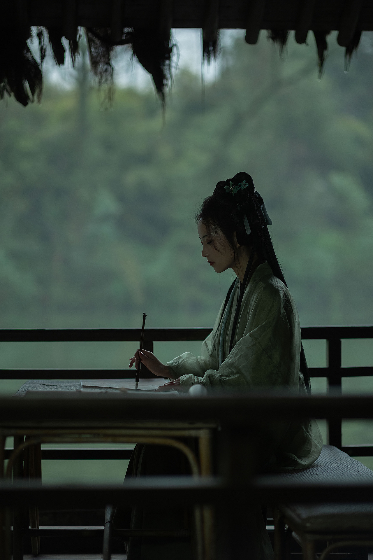 绿意晓声浓