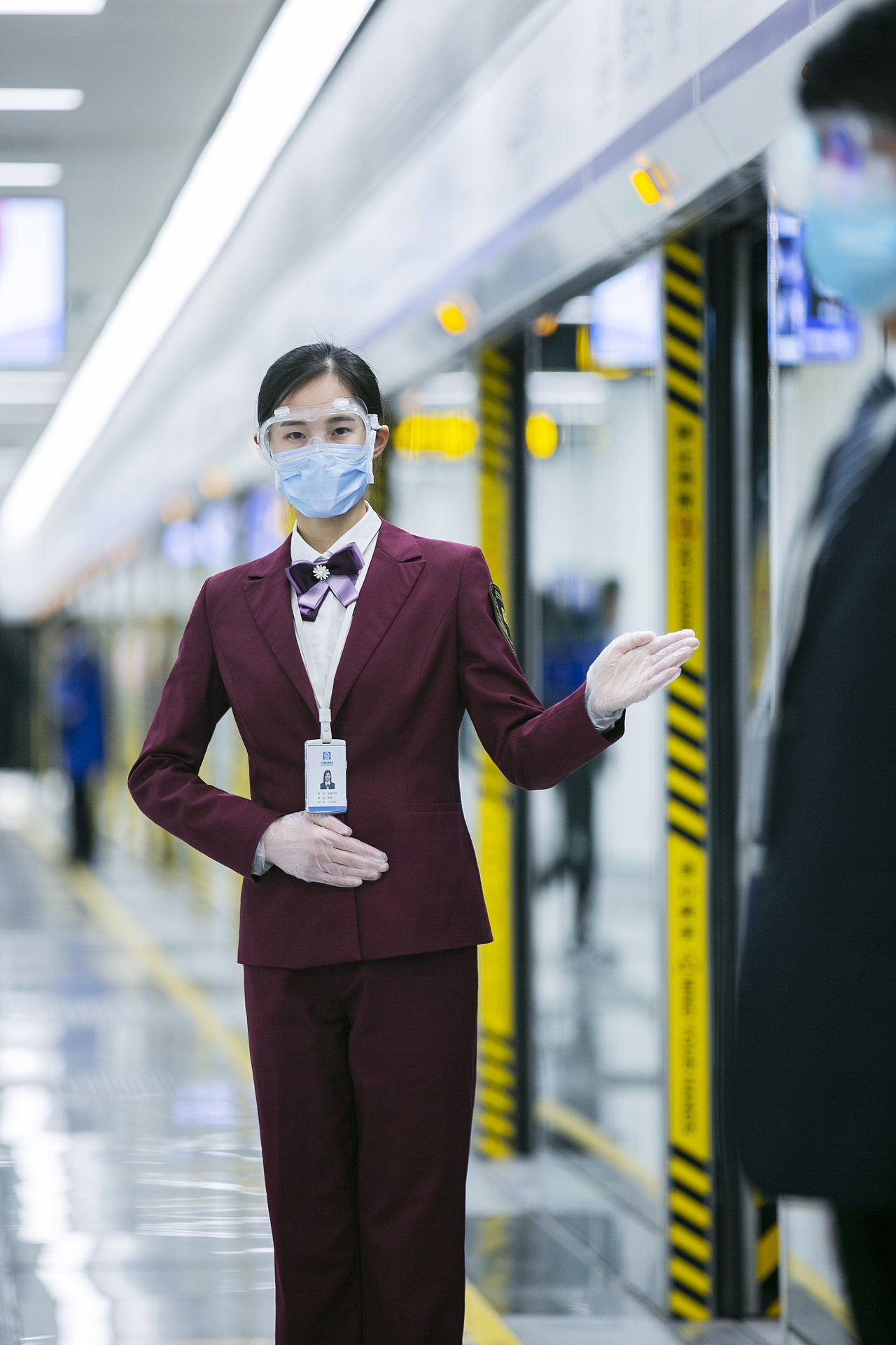 济南地铁站拍摄