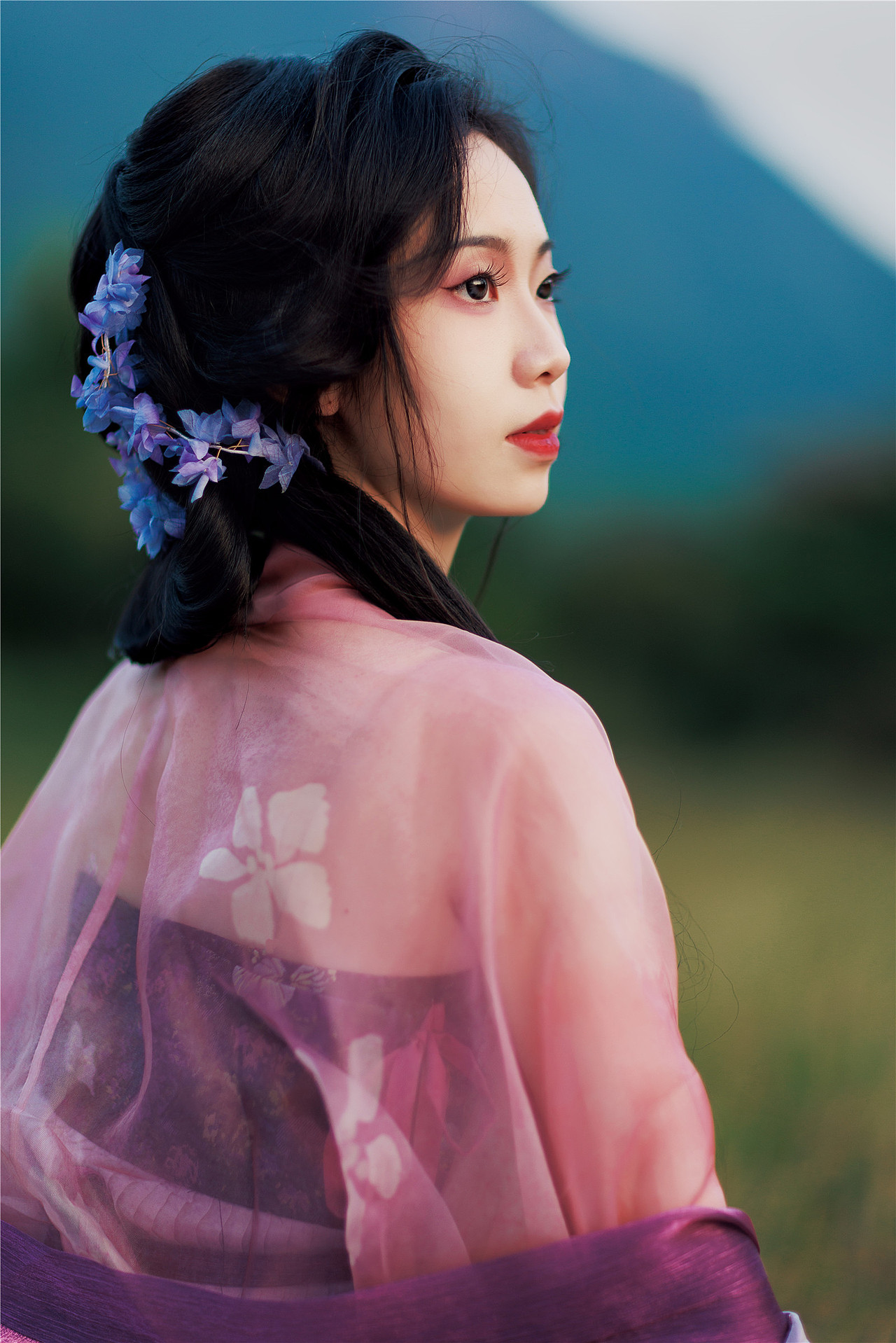 晓行望云山（图ZMzI2ODA2MTQw） - 人像摄影 - 站酷设计师南药原创素材 - 站酷ZCOOL