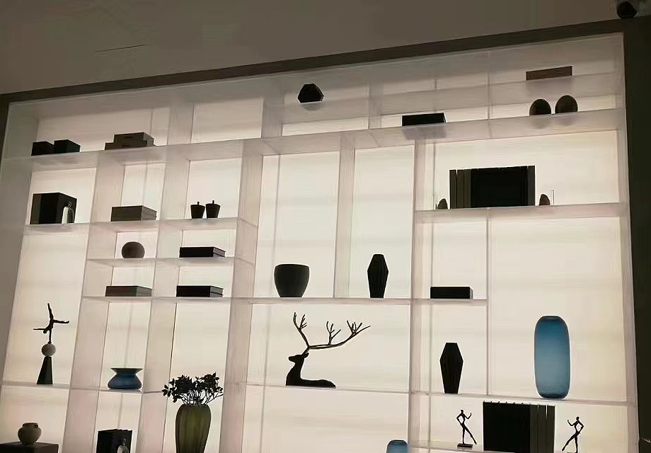 亚克力透明墙面柜酒柜香水柜化妆品展示柜定制