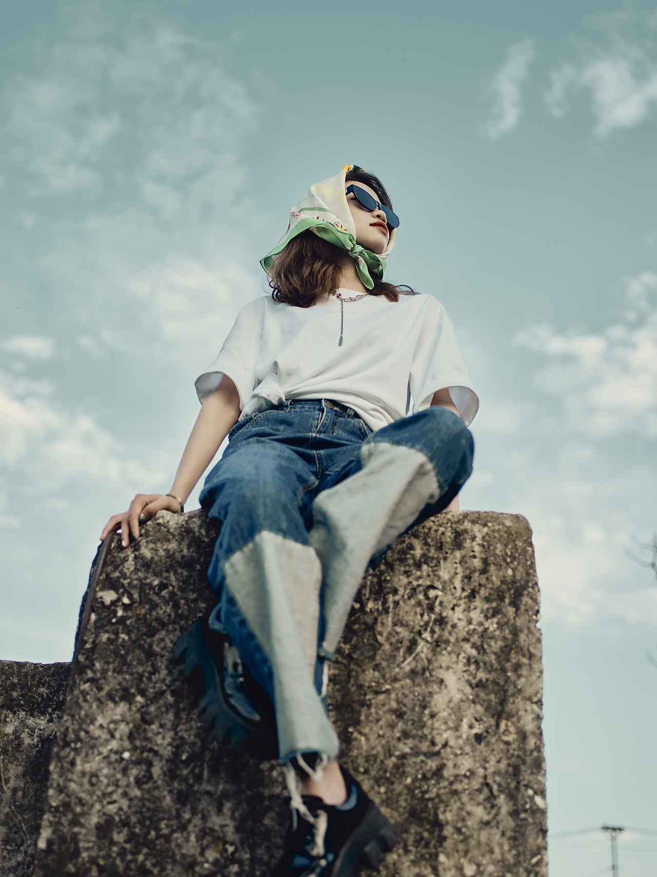 夏天的天（图ZMzA2NDk5NTAw） - 人像摄影 - 站酷设计师淡总今天不瞌睡原创素材 - 站酷ZCOOL