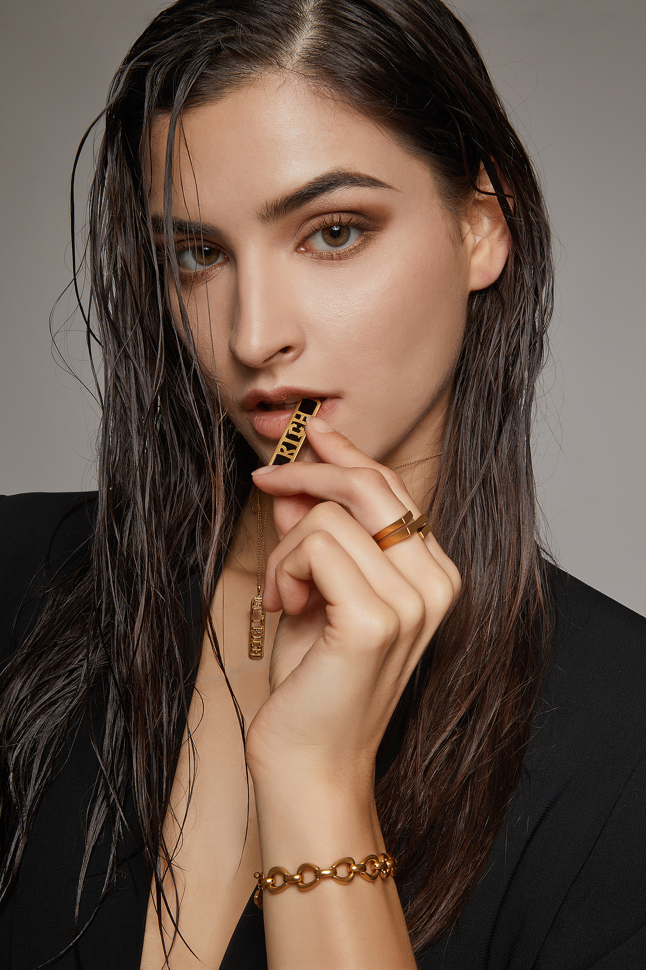 珠宝饰品商业拍摄案例｜时尚摄影（图ZMzM3NDg1NDg4） - 时尚/艺术摄影 - 站酷设计师第七元素传媒原创素材 - 站酷ZCOOL