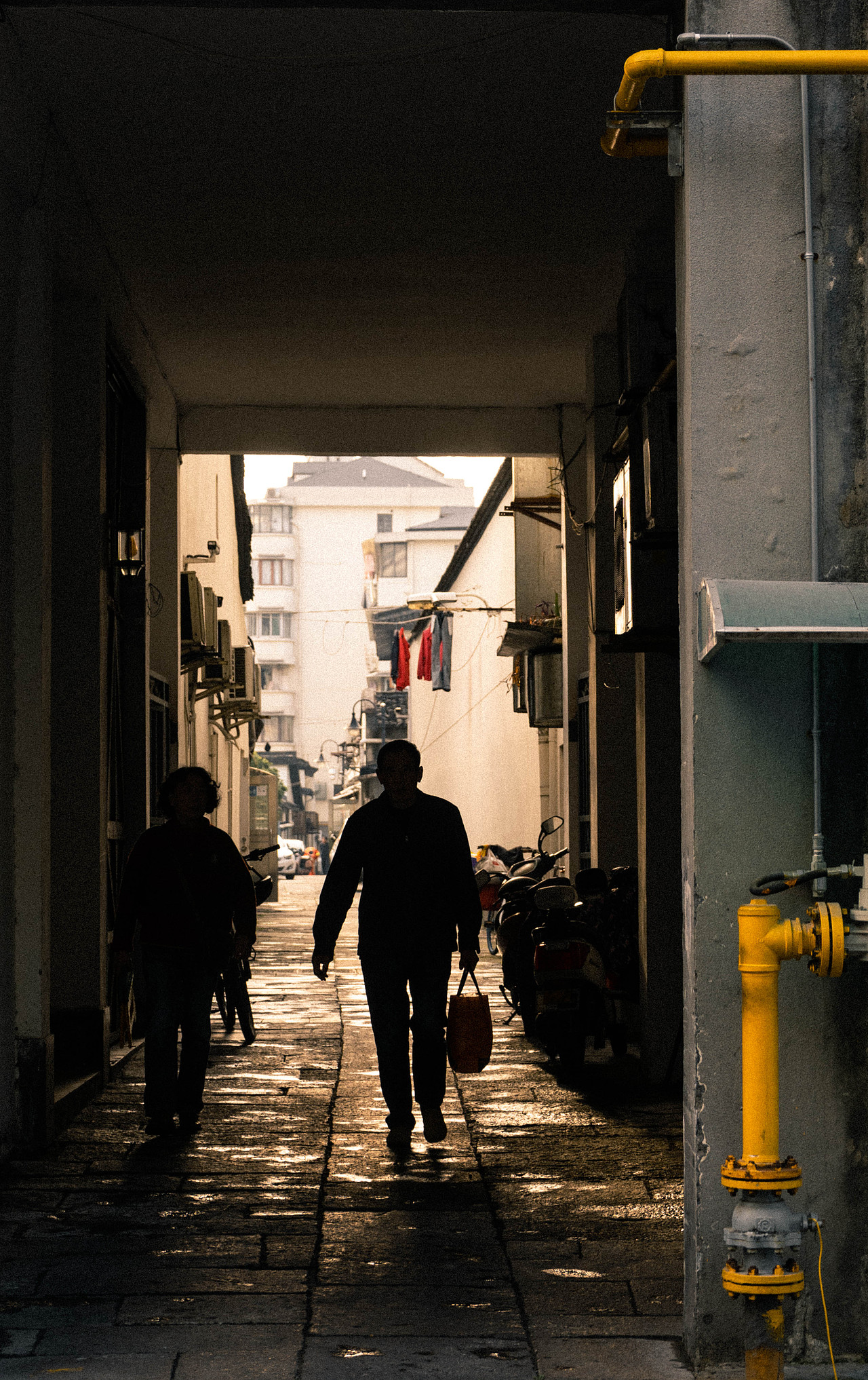 落日杭州扫街（图ZMjk4Mzg5NTE2） - 人文/纪实摄影 - 站酷设计师你好我是白二原创素材 - 站酷ZCOOL