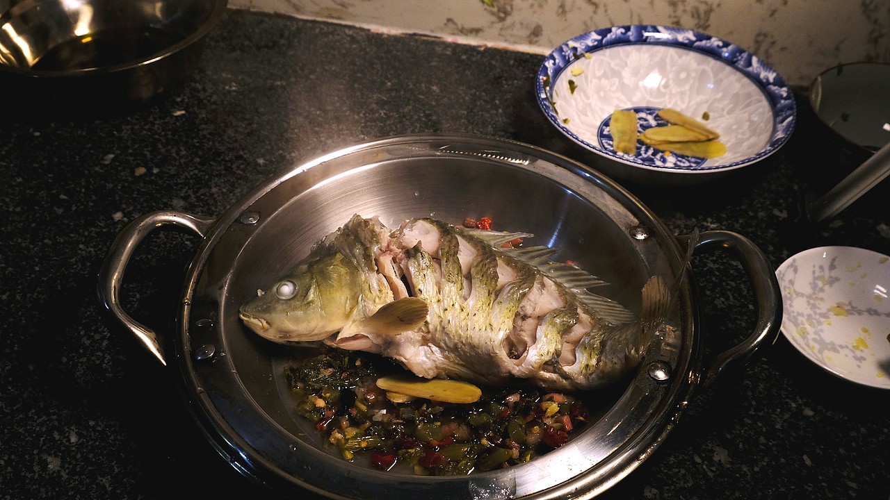 贵州年味~双味稻花鱼