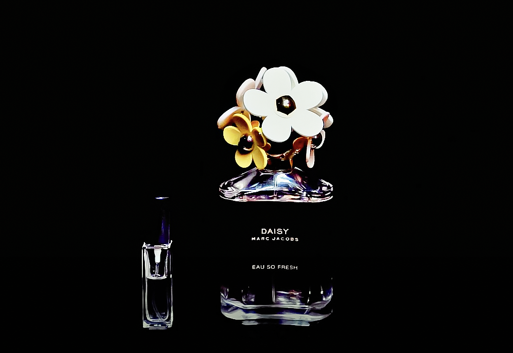 《Daisy》（图ZMzQ2OTc2NDYw） - 产品摄影 - 站酷设计师小李不要Q原创素材 - 站酷ZCOOL