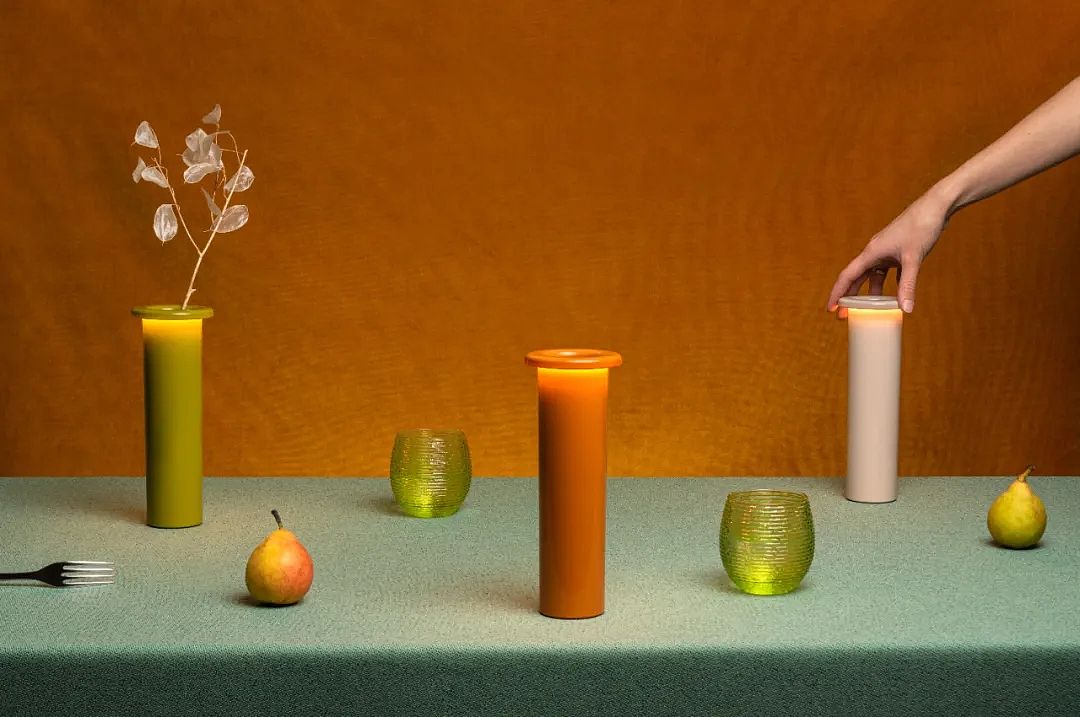 iF奖照明类获奖作品|是台灯，也是花瓶（图ZMzY4NTQxNDYw） - 其他工业/产品 - 站酷设计师红典设计奖咨询原创素材 - 站酷ZCOOL