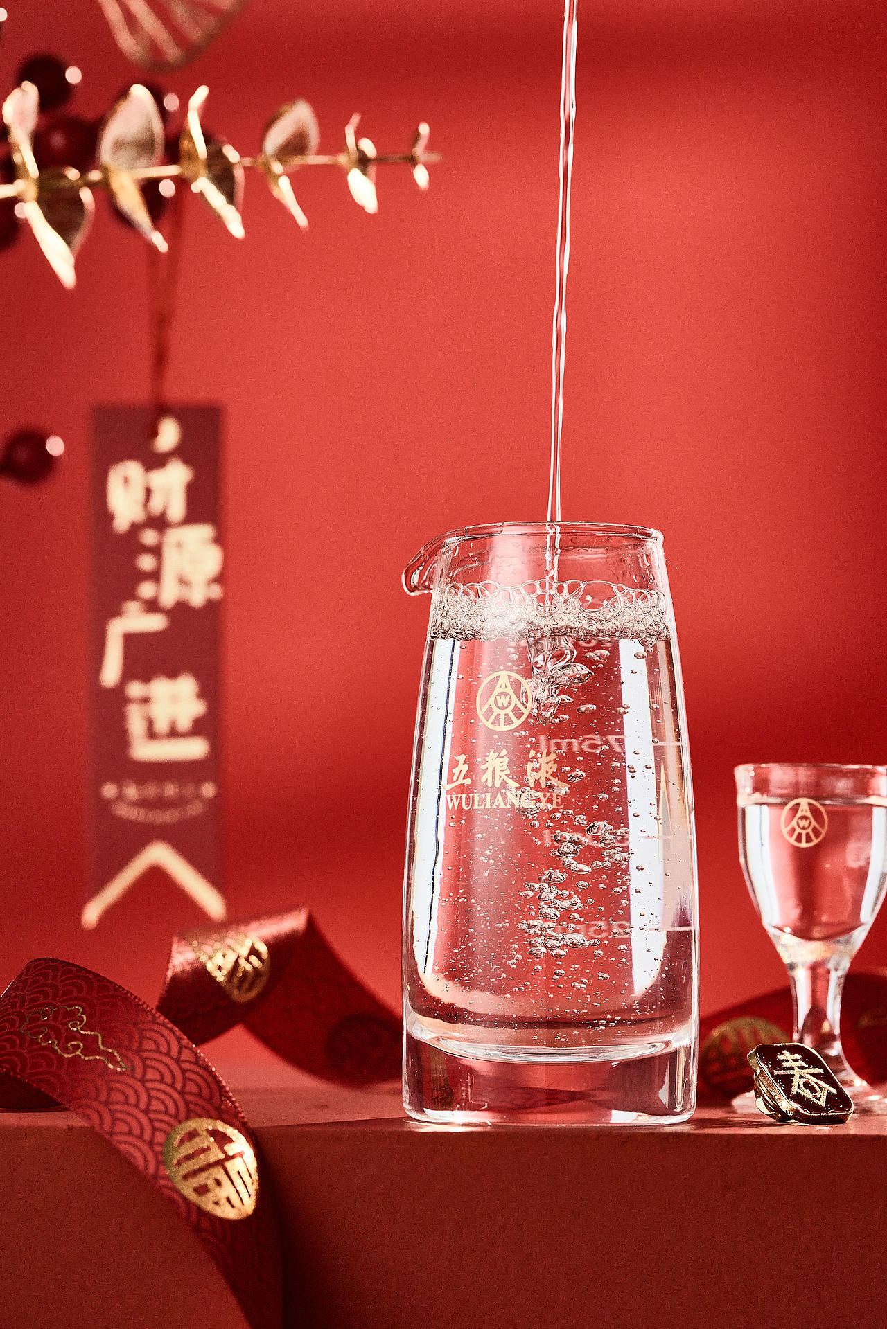 王老吉啤酒春节产品图