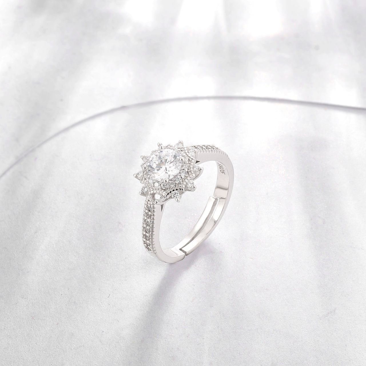 番禺|珠宝摄影 首饰摄影（图ZMzYxMDA5NjYw） - 产品摄影 - 站酷设计师番禺摄影小雅原创素材 - 站酷ZCOOL