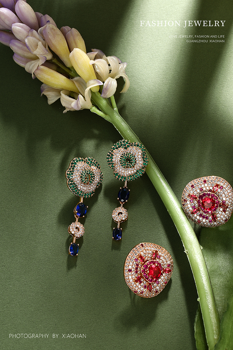 珠宝首饰拍摄 森系自然 花朵饰品 戒指 吊坠 彩宝 豪华